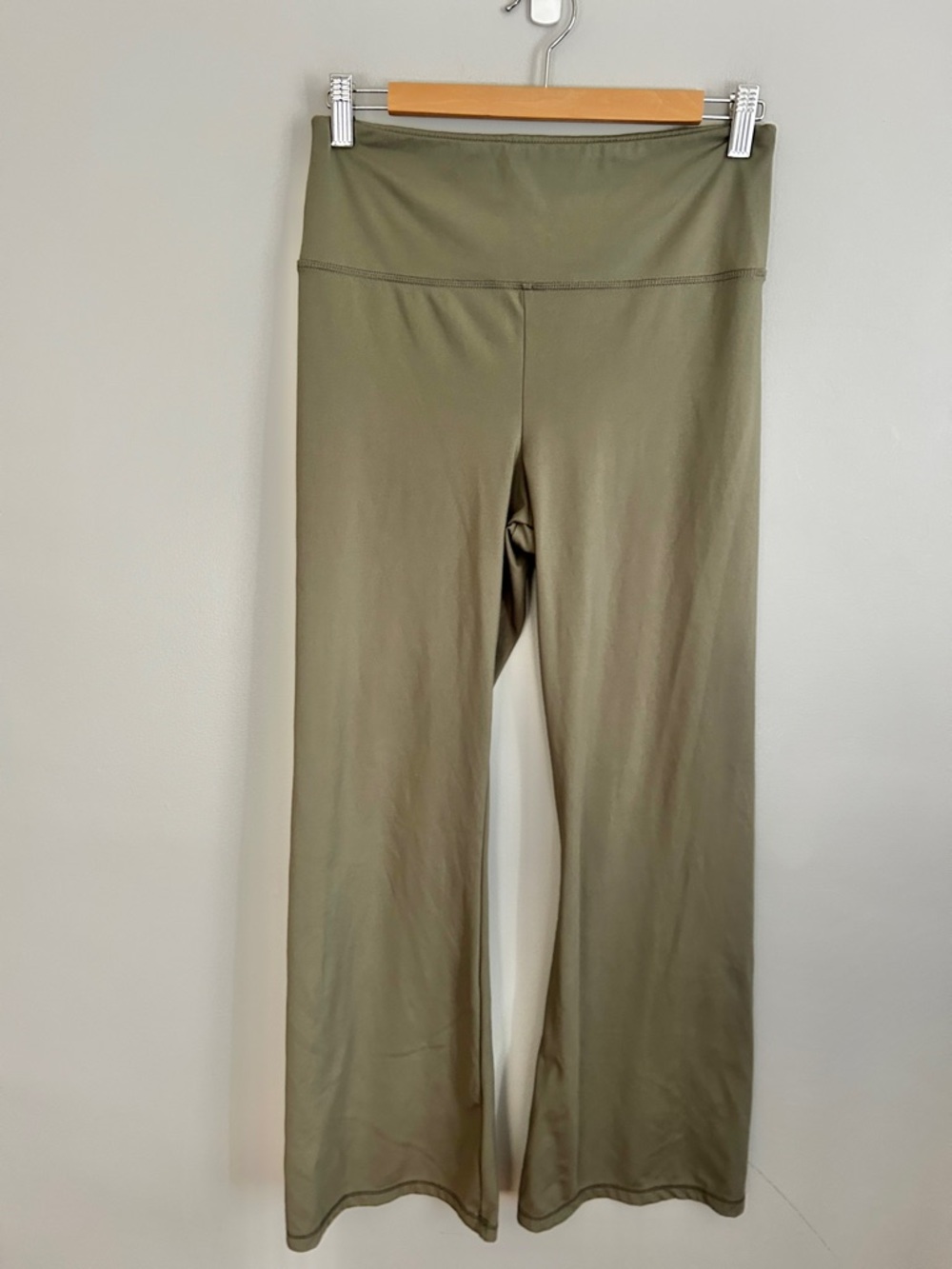 AMERICAN EAGLE The Everything Flare Large Green Stretch Legging Lounge Yoga - Picture 2 of 4